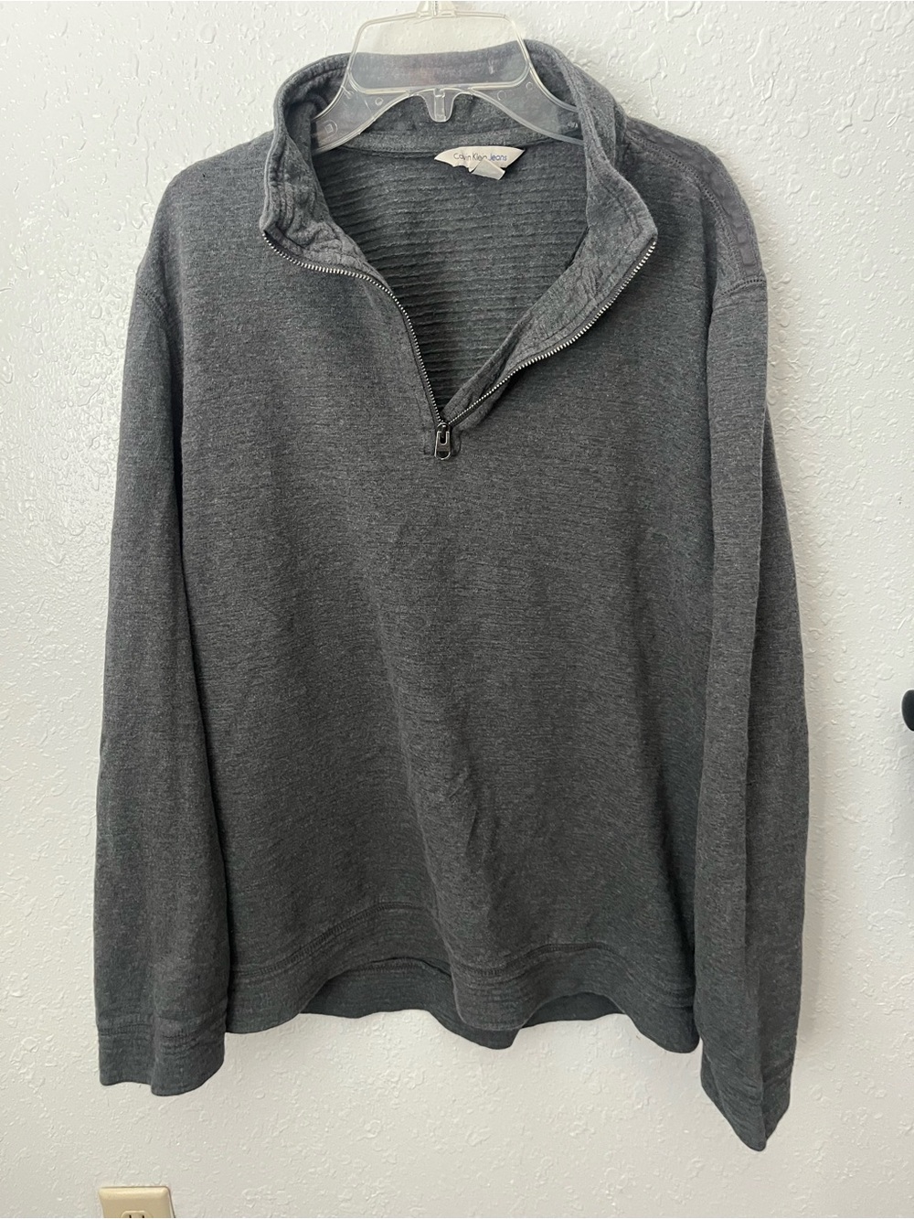 Calvin Klein Jeans Men's Dark Gray Quarter-Zip Pullover